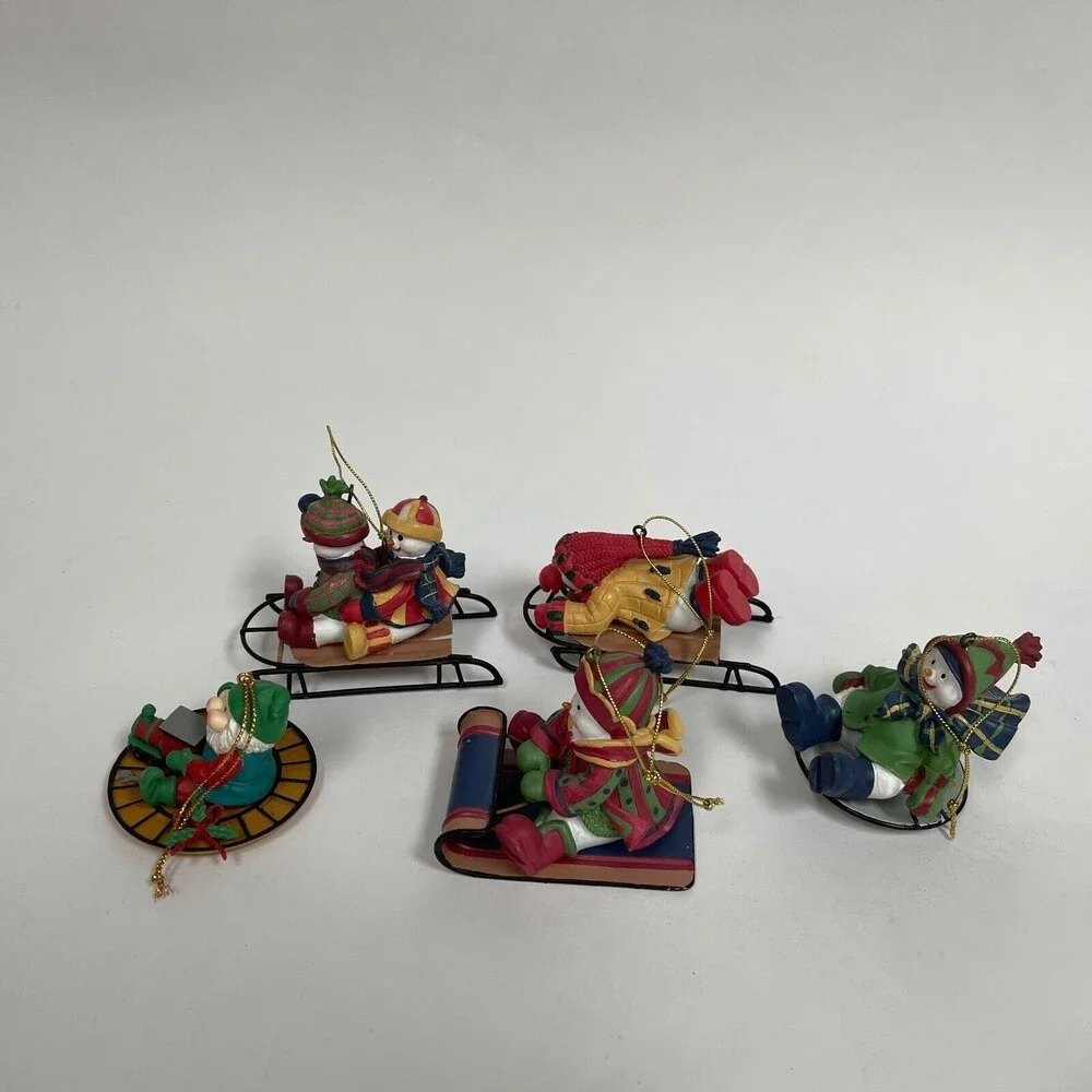 WMG snowmen sleds